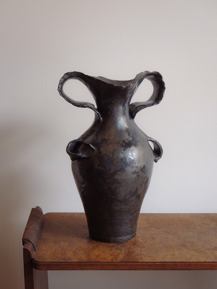 Amphora 2