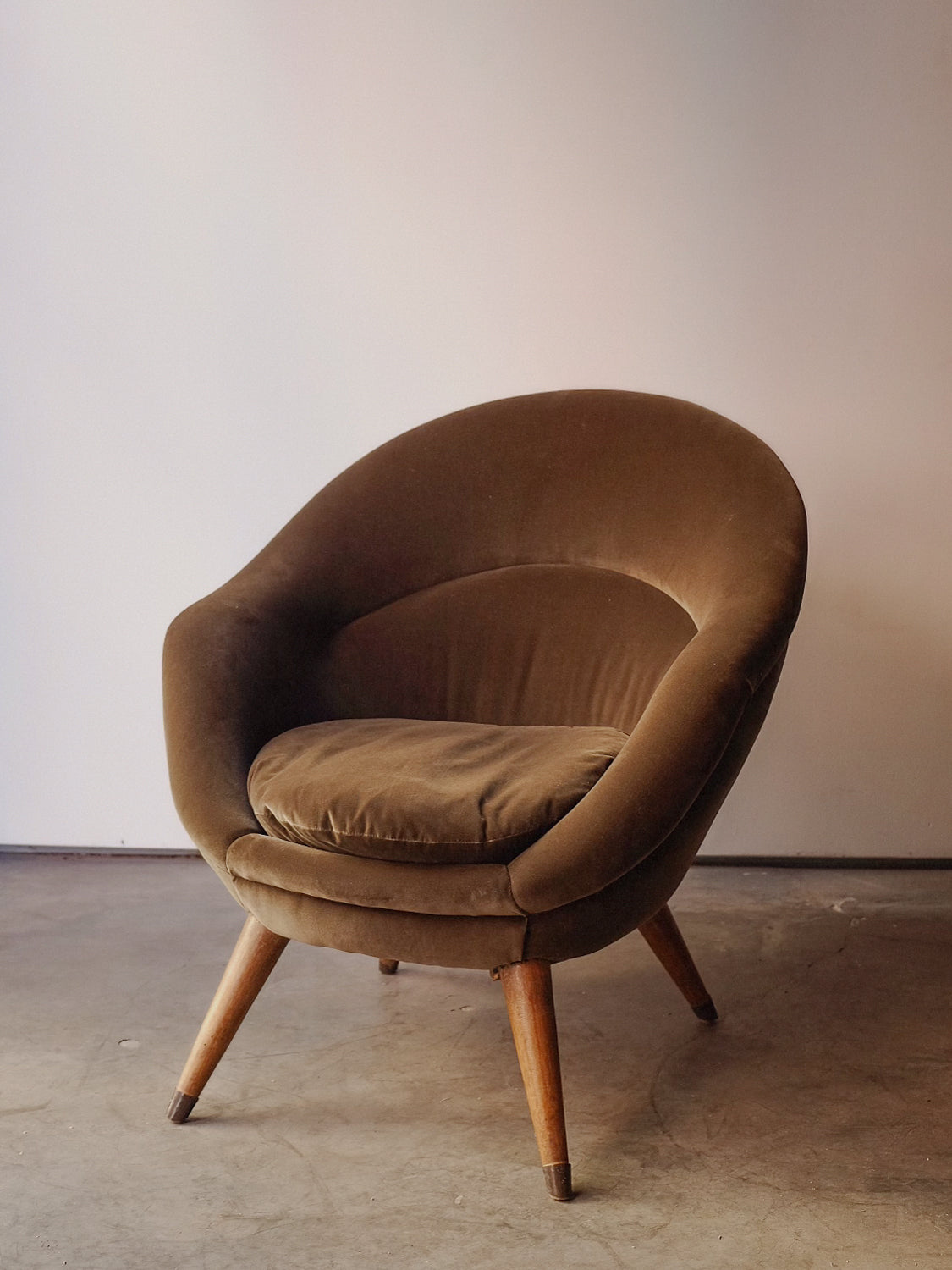 Velvet Fauteuil Chairs