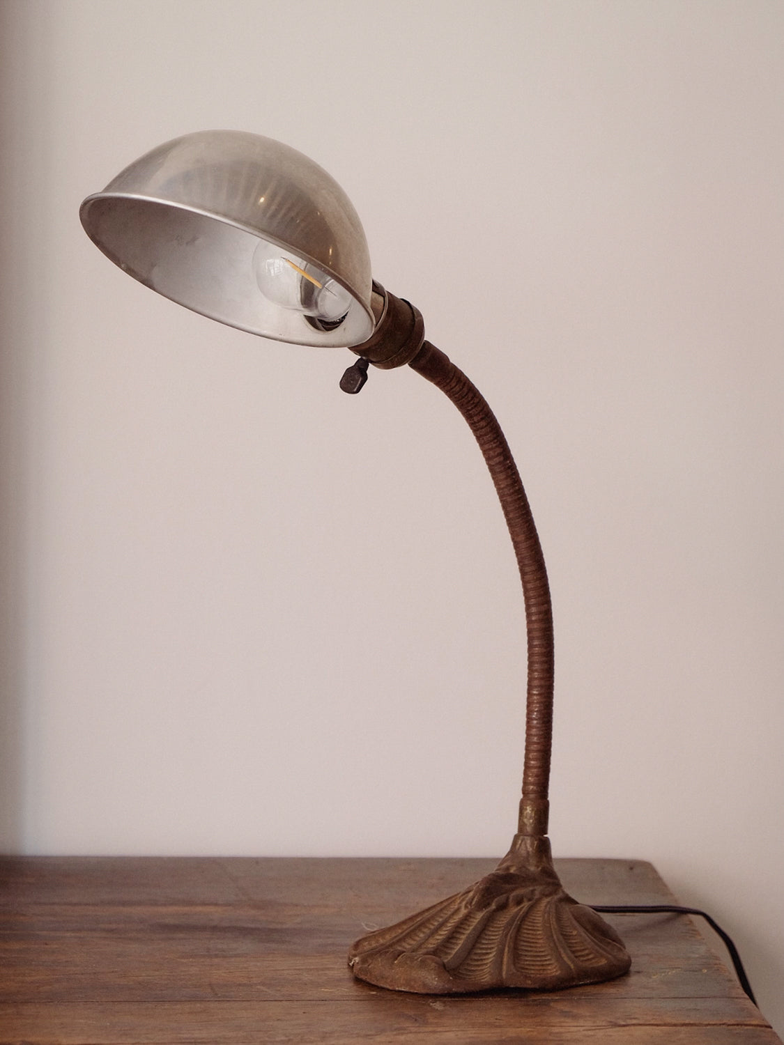 Gooseneck Table Lamp