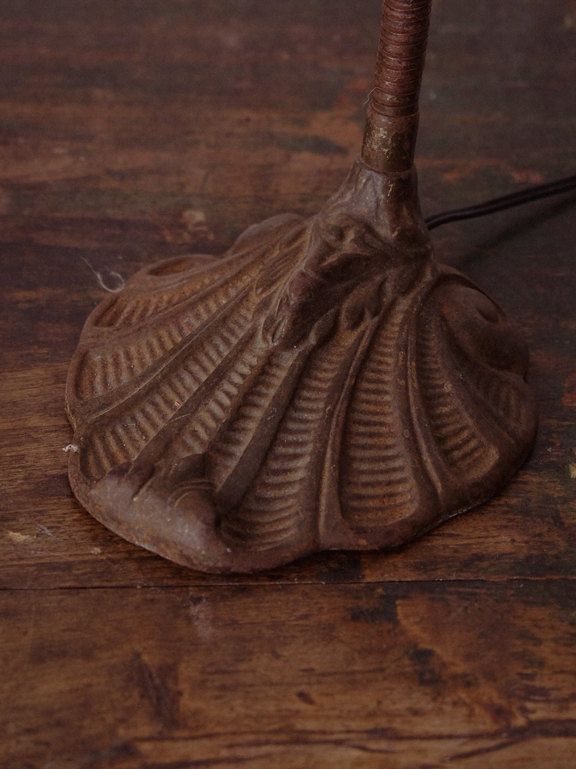 Gooseneck Table Lamp