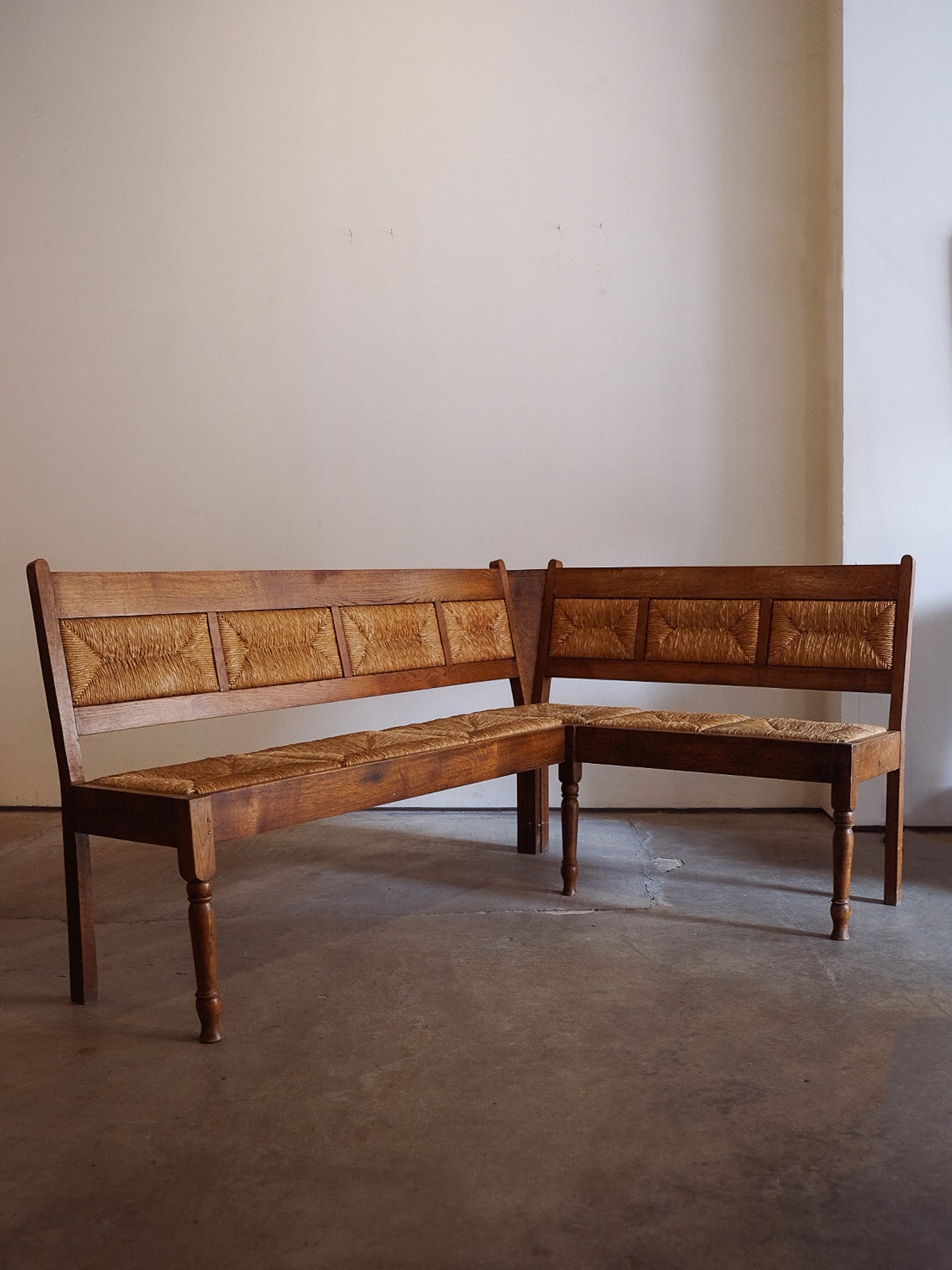 Dutch Oak Corner Bench