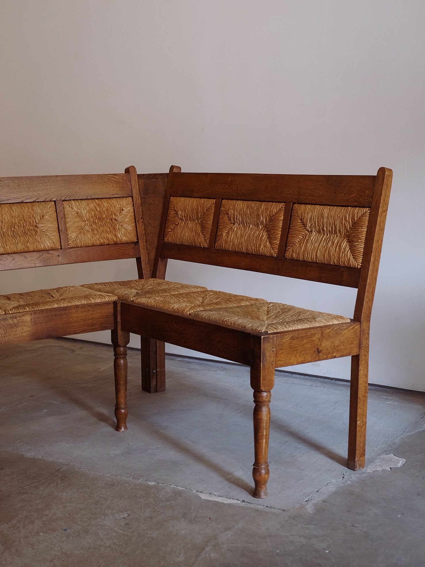 Dutch Oak Corner Bench