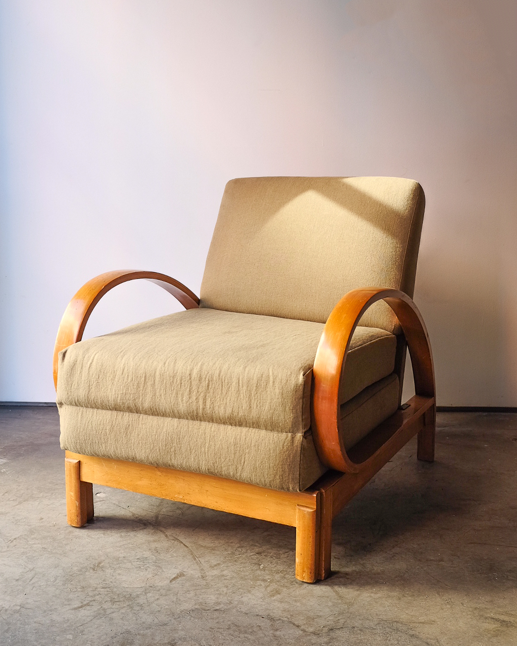 Retractable Chaise